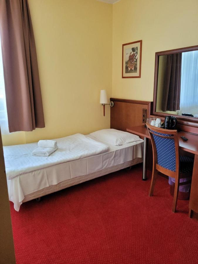 Virgo B&B Biznes רומיה מראה חיצוני תמונה