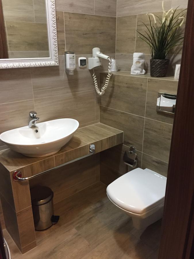 Virgo B&B Biznes רומיה מראה חיצוני תמונה